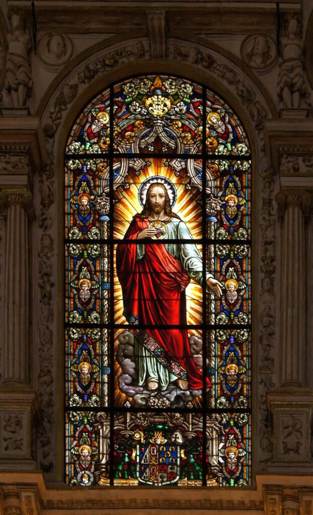 Stained glass of the Sacred Heart of Jesus in Cathedral of Cordoba. Wikimedia Commons