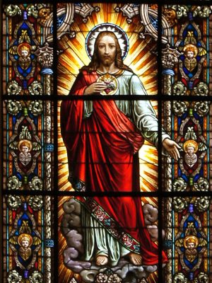 Stained glass window of the sacred Heart of Jesus Christ in the Cathedral of Cordoba, Spain (Wikimedia Commons)