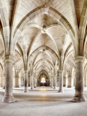 The,Historic,Cloisters,Of,Glasgow,University.,Panorama,Of,The,Exterior