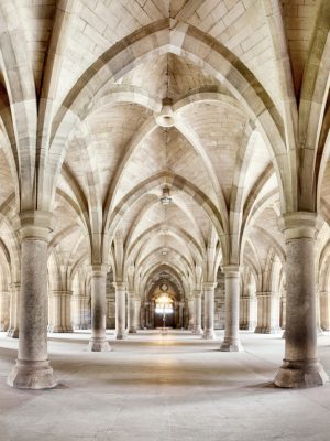 The,Historic,Cloisters,Of,Glasgow,University.,Panorama,Of,The,Exterior