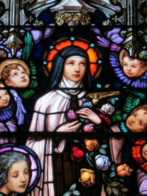 Saint Thérèse of Lisieux, stained glass of Saint Mary of the Assumption Church, Columbus, Ohio / Wikimedia Commons